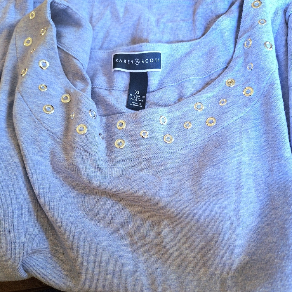 Karen Scott Blue Embellished Fitted Soft Tee Size XL Very Good Condition
